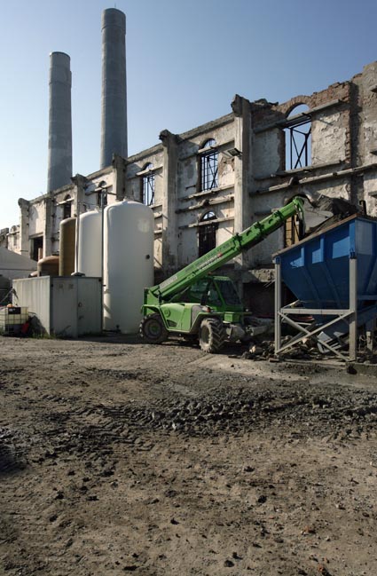 immagine delle bonifiche alle ex Conterie immagine delle bonifiche alle ex Conterie